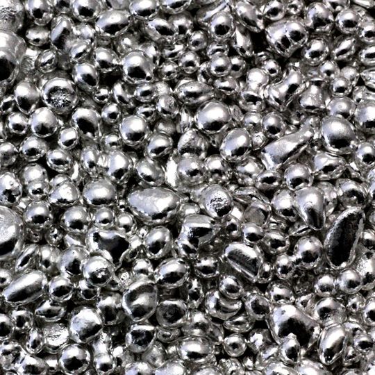 Endprodukt des Silberrecyclings = Silbergranulat